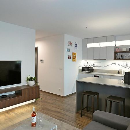 Modern Apartment Near The City Centre Urban Bratislava Eksteriør billede