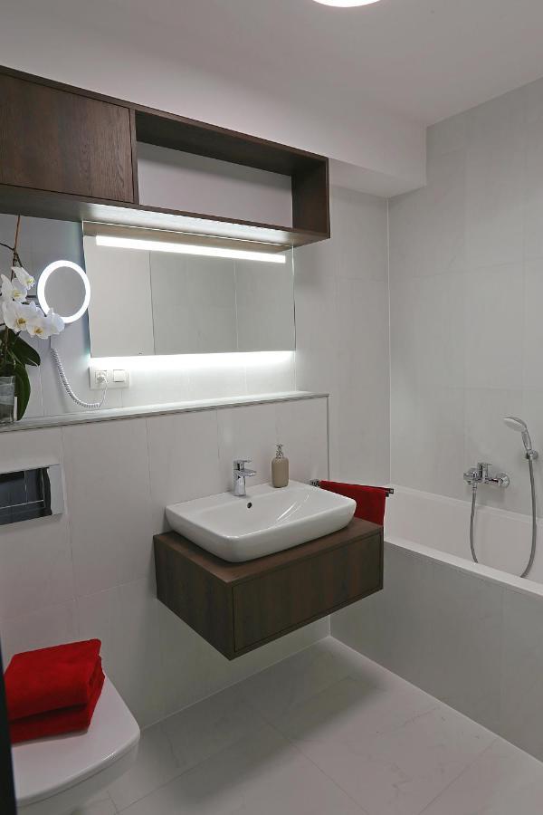 Modern Apartment Near The City Centre Urban Bratislava Eksteriør billede
